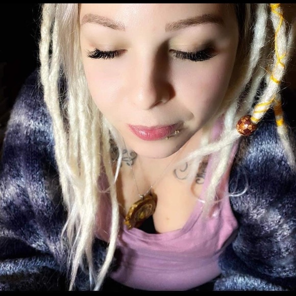 Meet your Posher, Missy - Picture 12 of 17